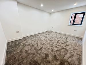 Bedroom- click for photo gallery